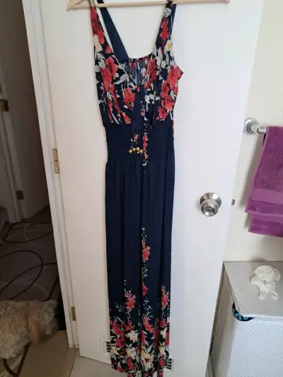 Vestido negro largo con mangas - miniatura 4