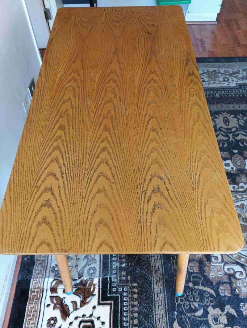 Mesa de madera rectangular - 2