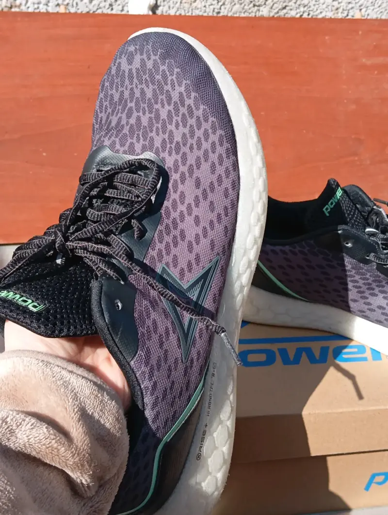 Zapatillas deportivas , tallas 44 la Puma es 43 - 5