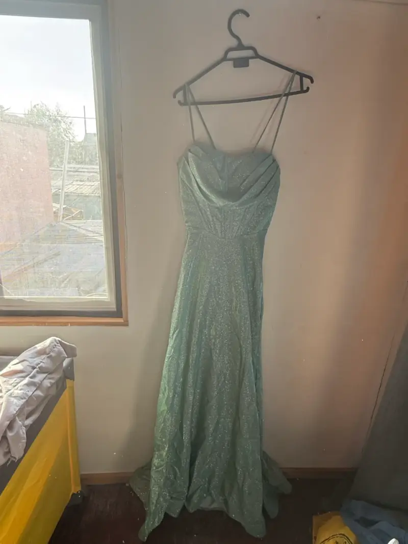 Vestido de gala verde brillante - 3