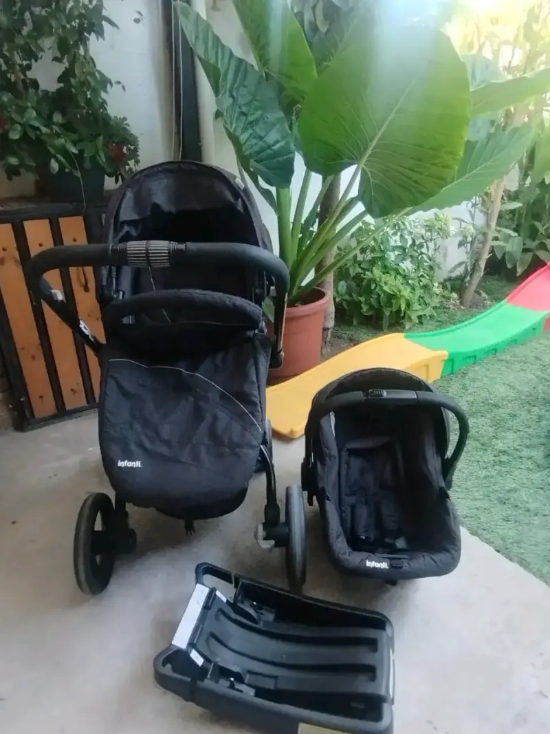 Coche de bebé Infanti negro - 3