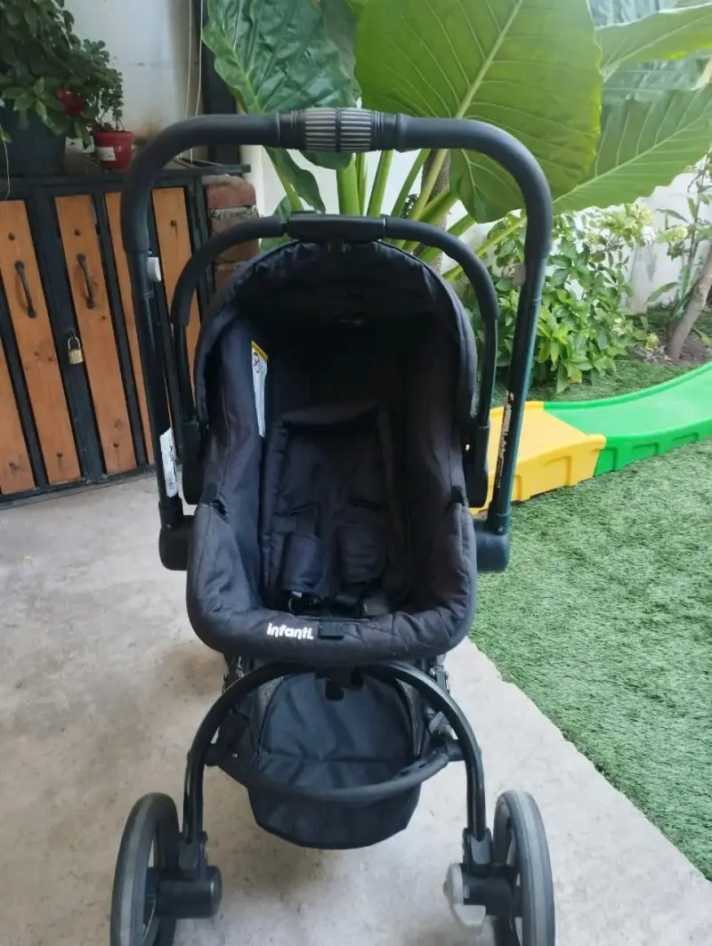 Coche de bebé Infanti negro - 4