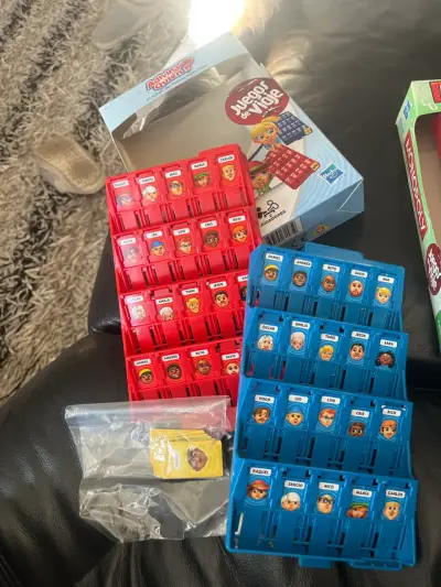 Juegos de Viaje Adivina Quién y Monopoly - miniatura 2