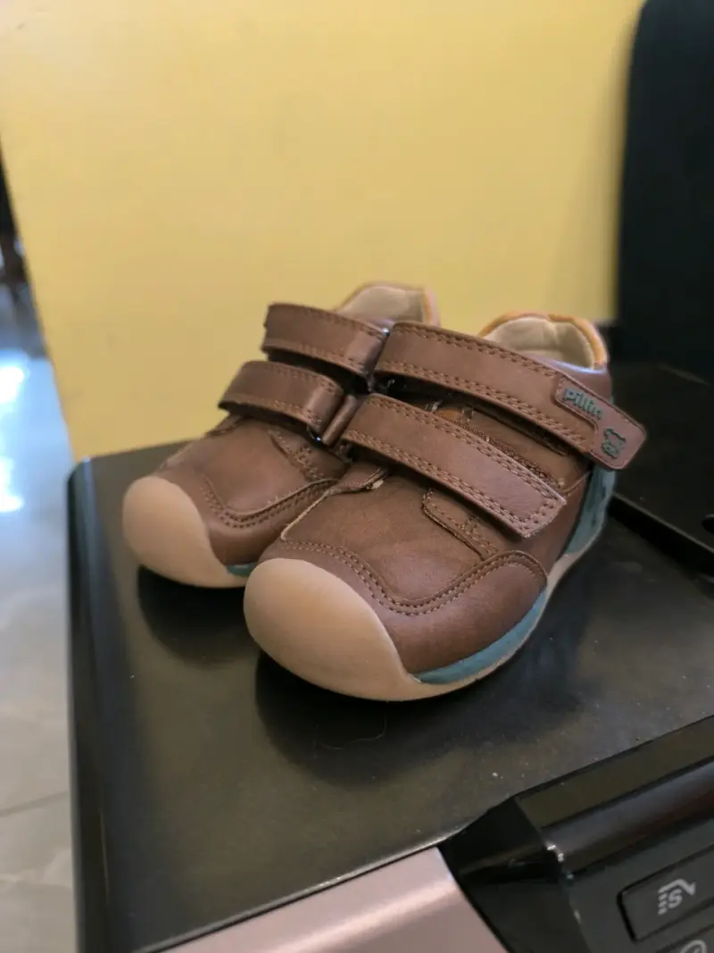 Zapatos de niño marrones - 2
