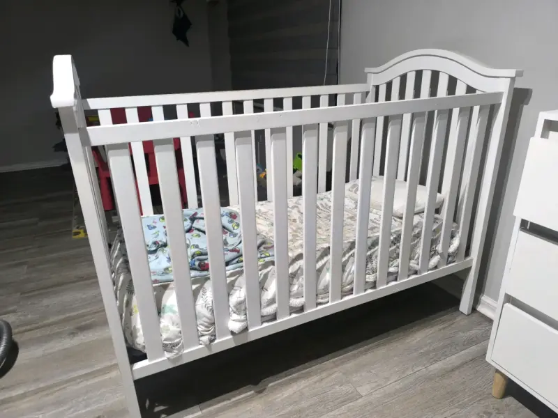 Cuna blanca de madera - 2