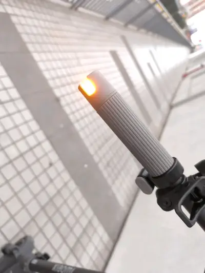 Scooter eléctrico Xiaomi 5 Pro - miniatura 4