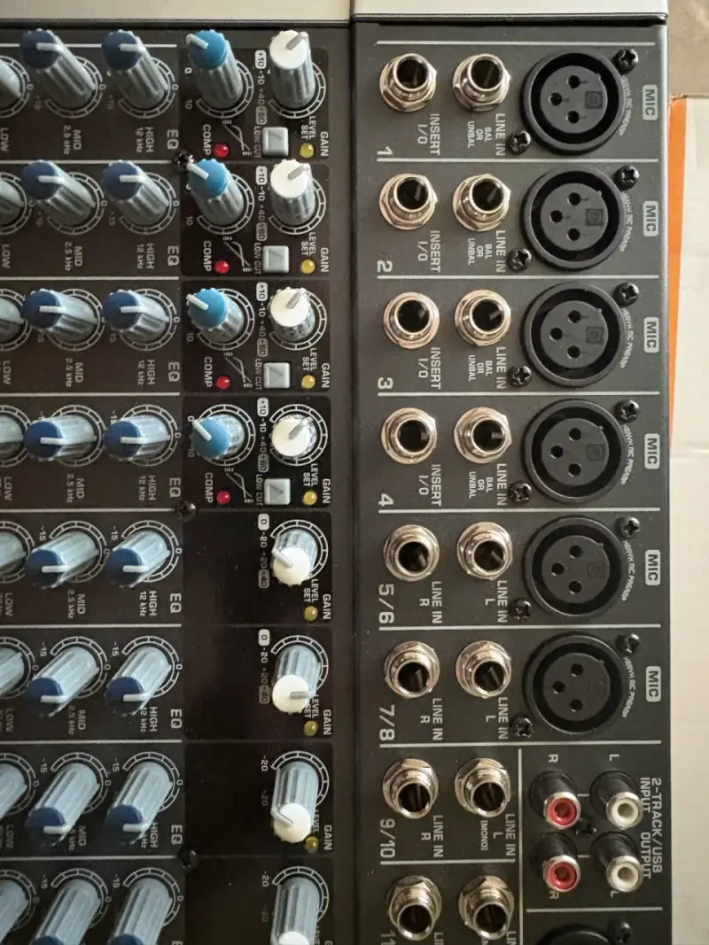 Consola Digital Beringuer Xenyx 1222 - 3