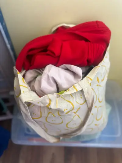 Sacos de ropa de segunda mano - miniatura 2