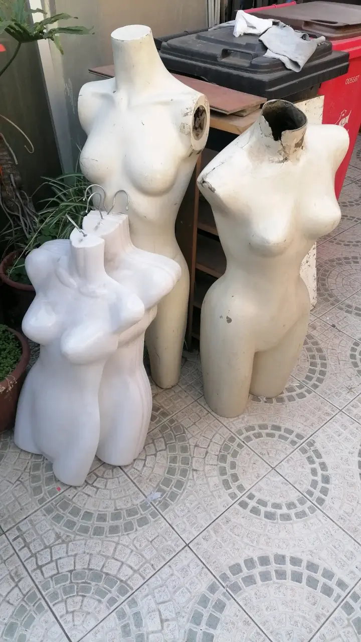 Maniquíes de torso usados