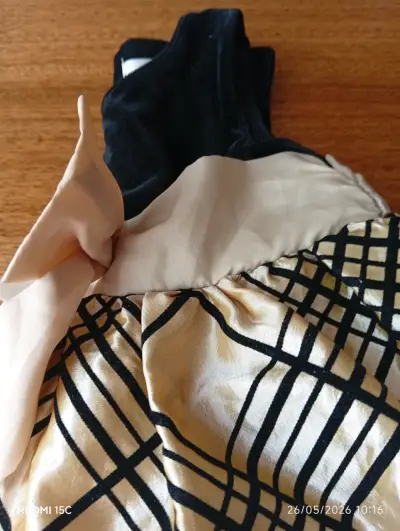 Vestido infantil con lazo hermoso - miniatura 6