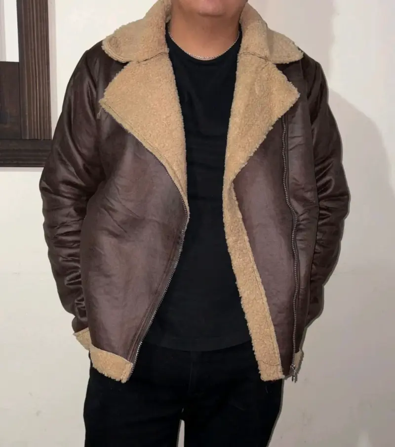 Chaqueta negra con forro beige - 3