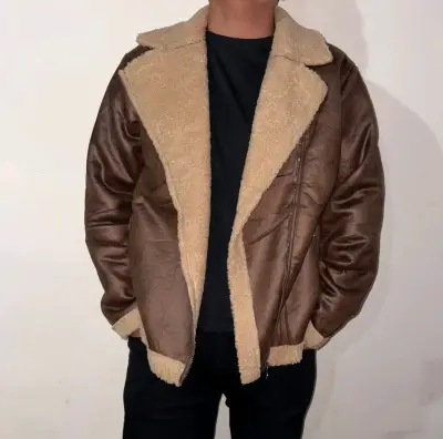 Chaqueta negra con forro beige - miniatura 6
