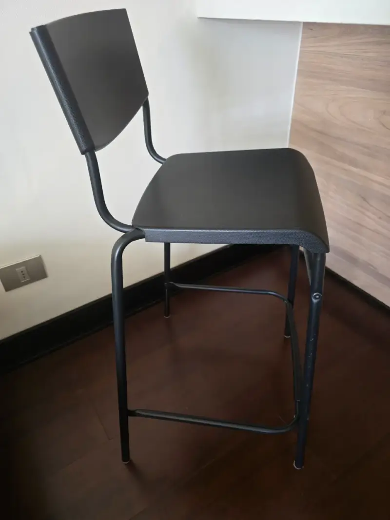 Silla alta negra metálica - 3