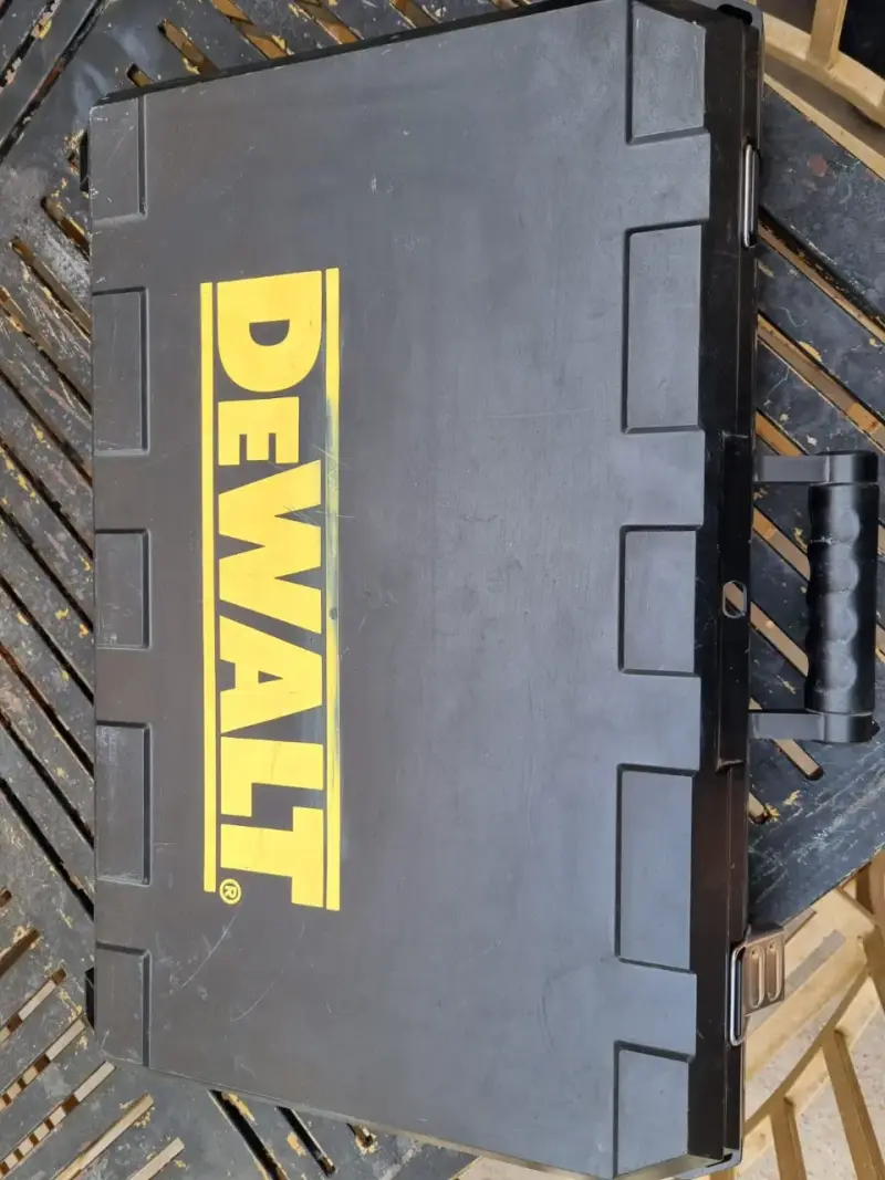 Rotomartillo DeWalt c/maletín 1200W mod D25601-B2 - 3