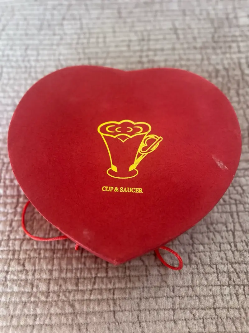 Set de taza y platillo corazón - 1