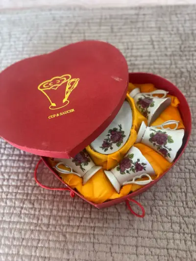 Set de taza y platillo corazón - miniatura 2