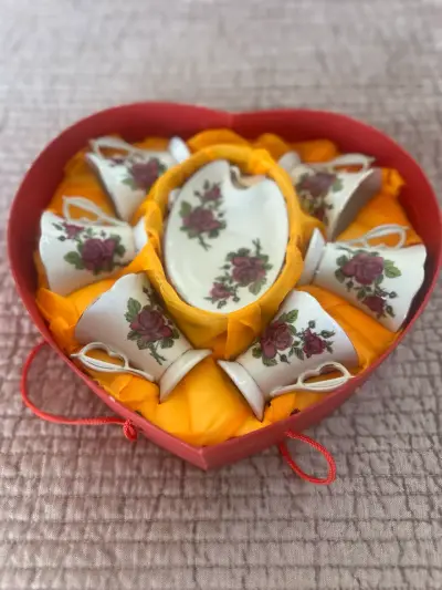 Set de taza y platillo corazón - miniatura 3