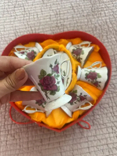 Set de taza y platillo corazón - miniatura 4