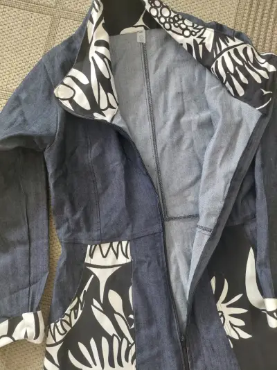 Chaqueta/ vestdo de mezclilla floral - miniatura 2
