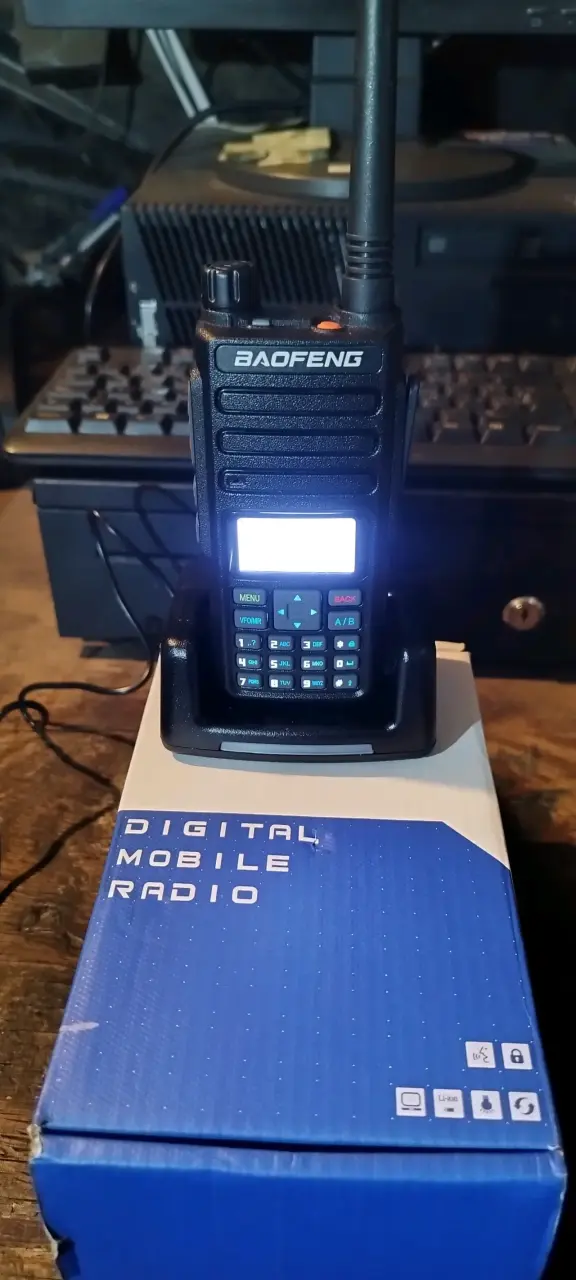 Radio Baofeng portátil - 1