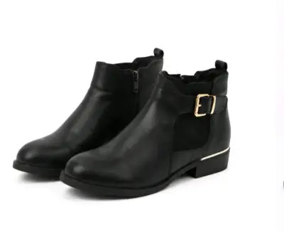 Botines negros de mujer con hebilla - miniatura 2