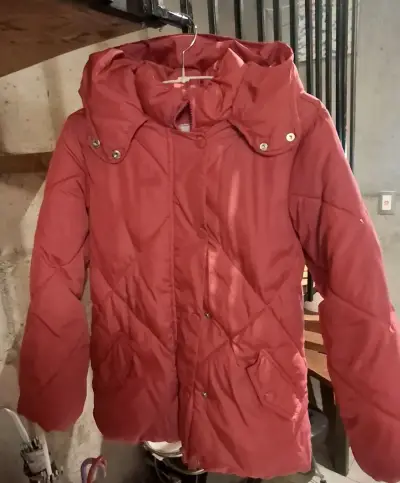 Parka acolchada roja. 12 - miniatura 1