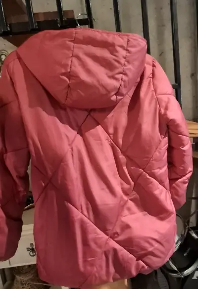 Parka acolchada roja. 12 - miniatura 2