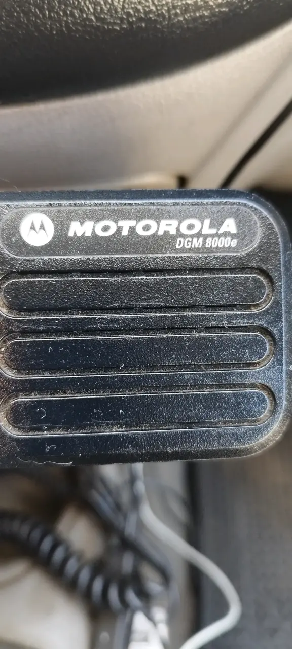 Radio transceptor Motorola con micrófono - 3