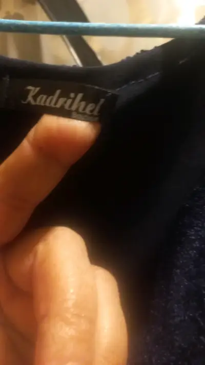Vestido azul encaje elegante - miniatura 4