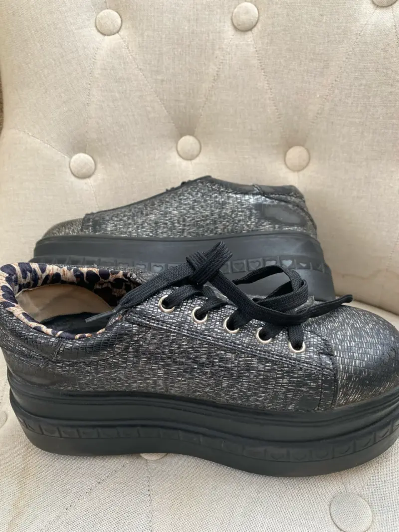 Zapatillas negras con plataforma - 1