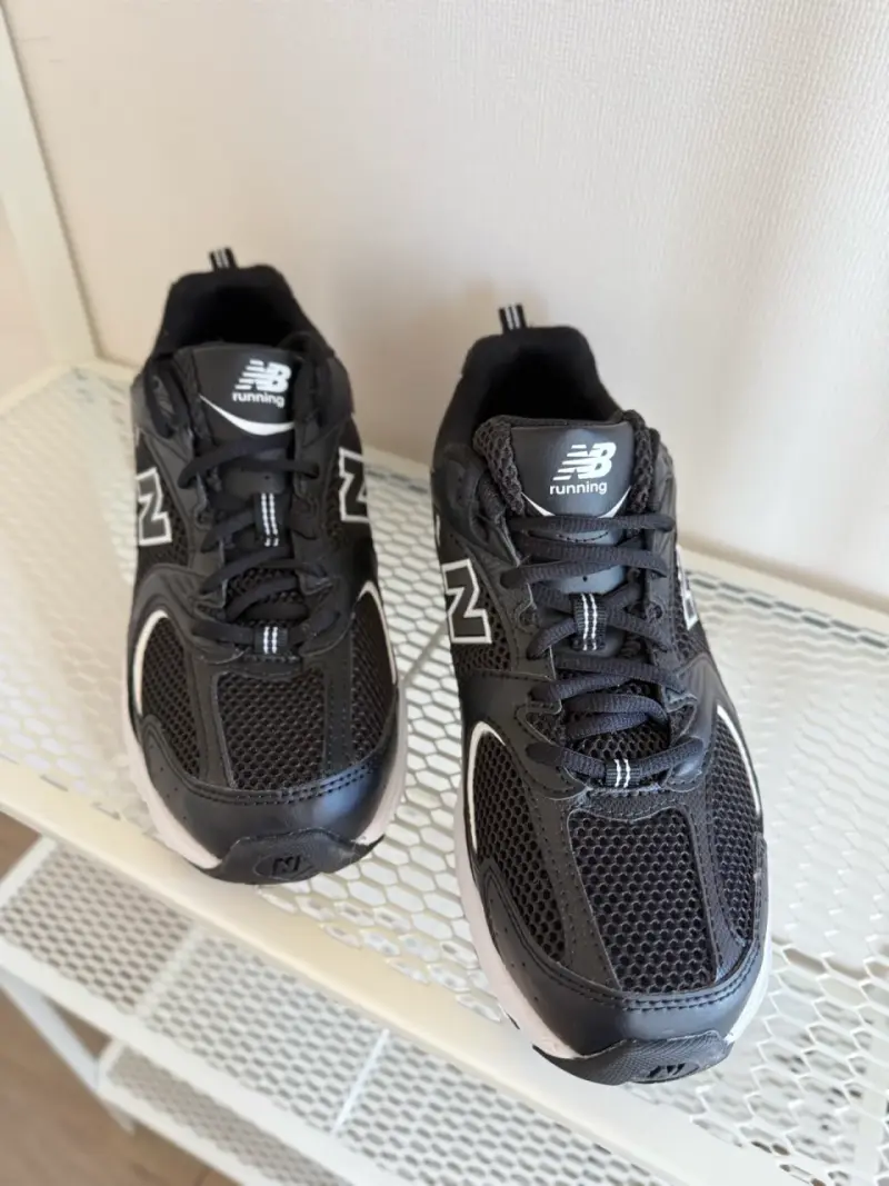 Zapatillas Urbanas New Balance 530 Negra - 3
