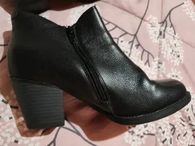Botines de cuero negro con cierre - miniatura 4