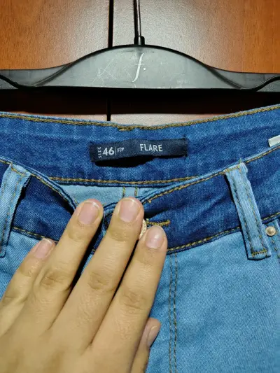 Jeans flare acampanados bicolor - miniatura 2