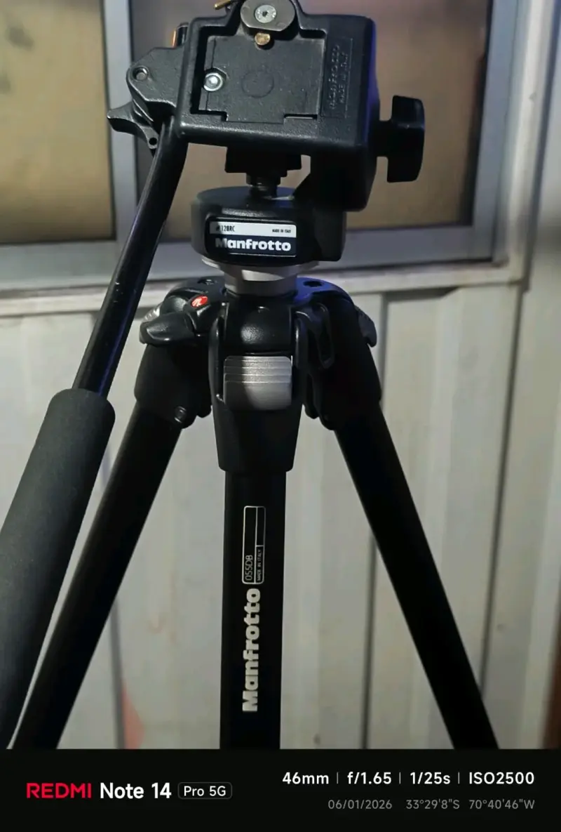 Trípode Manfrotto 055DB