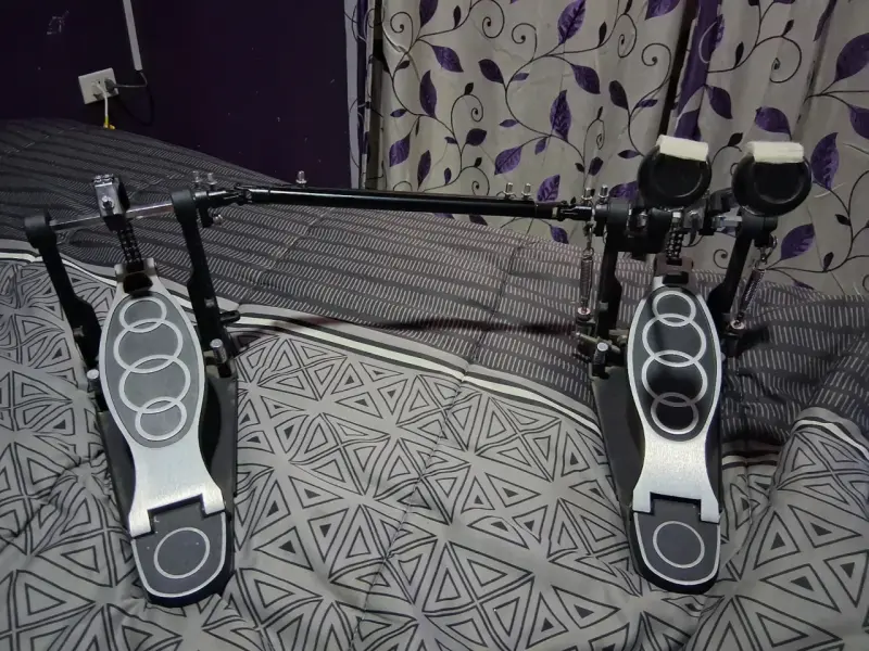 Pedal doble para batería - 1