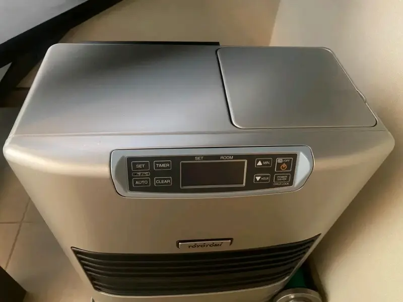 Calefactor Toyotomi gris - 2