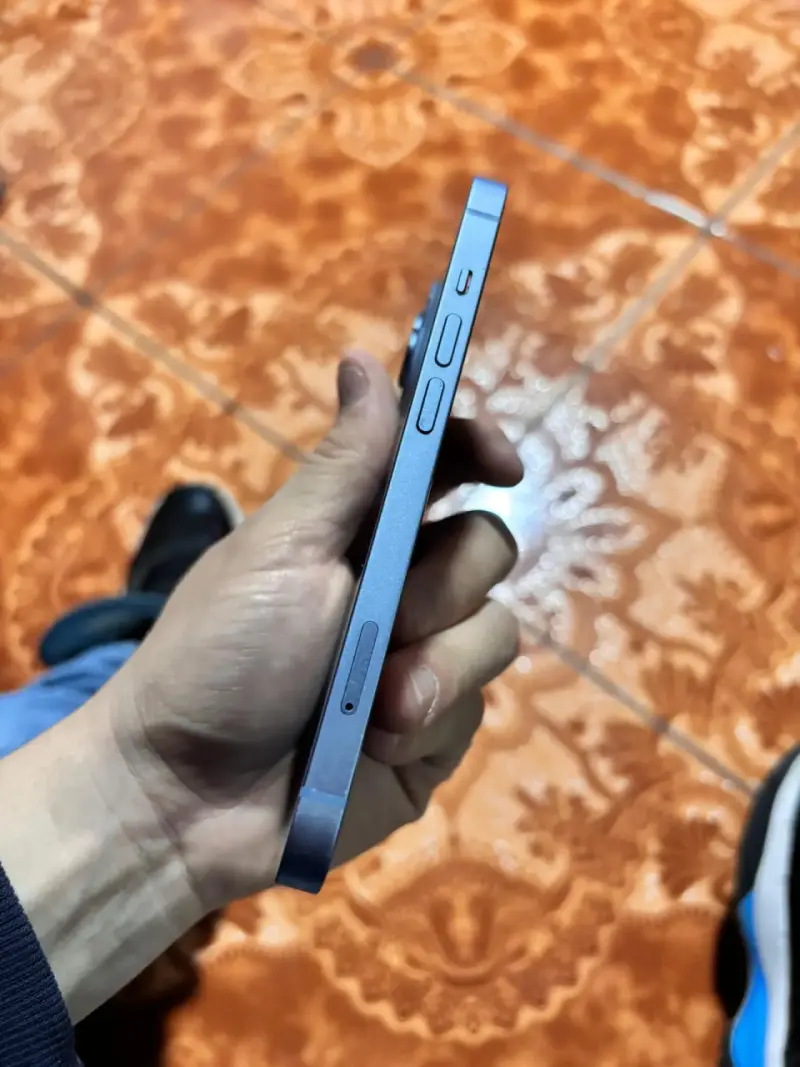 iPhone 14 98% - 3