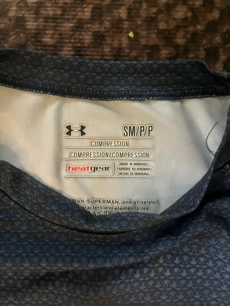 Polera deportiva Superman Under Armour - 2