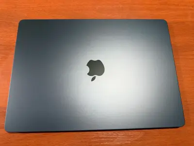 MacBook Air M5 de 15” - miniatura 1