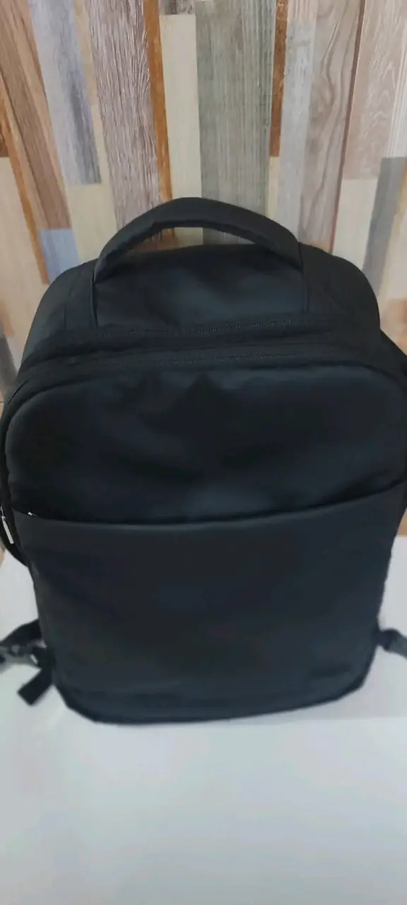 Mochila negra multifuncional - 3