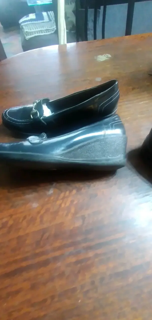 Zapatos de cuero negros Hush Puppies - 2