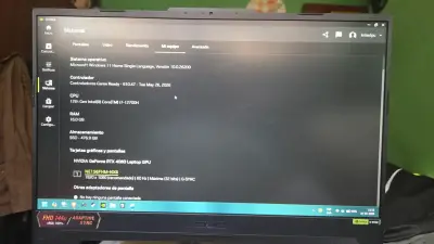 Laptop ASUS con RTX 4060 - miniatura 1