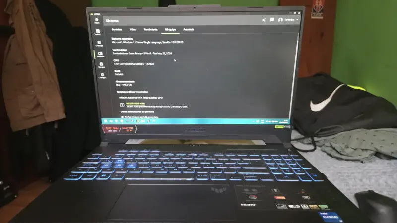 Laptop ASUS con RTX 4060 - 2
