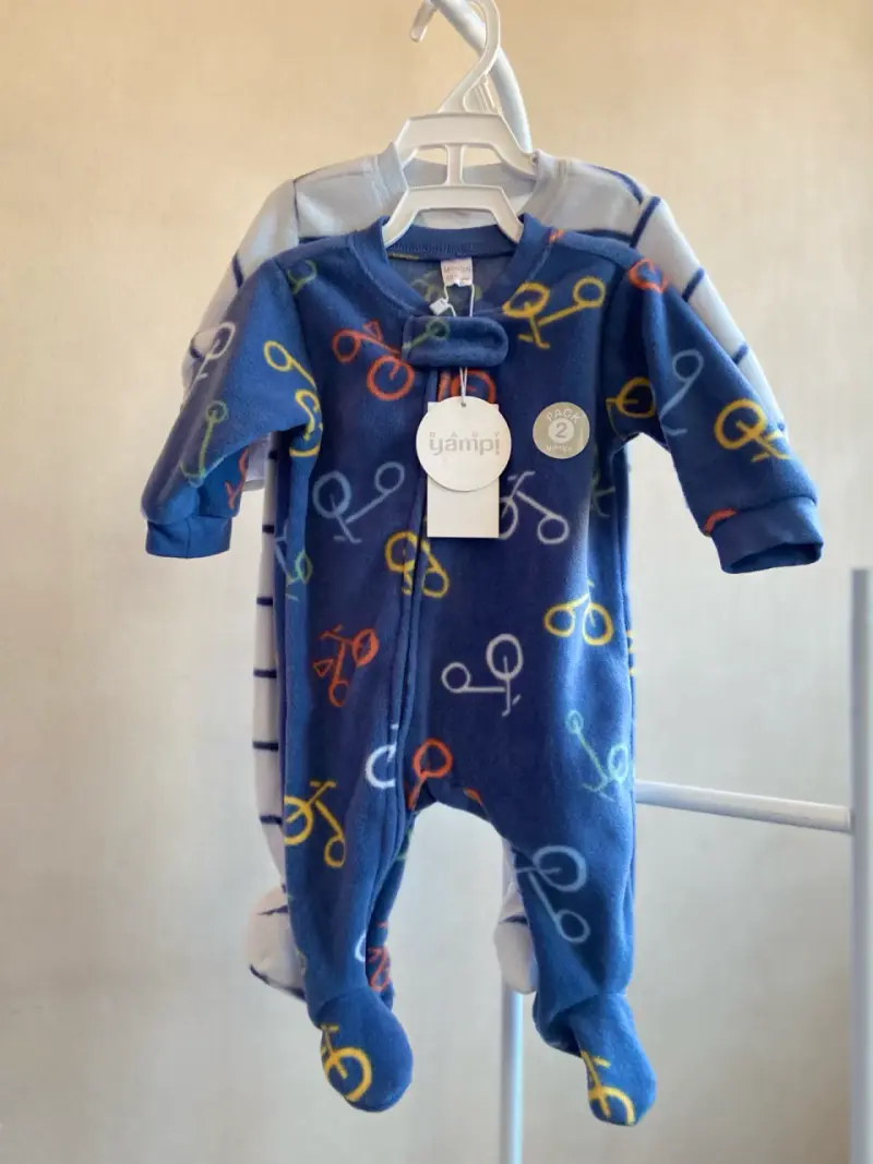 Pijama bebé azul con bicis - 4