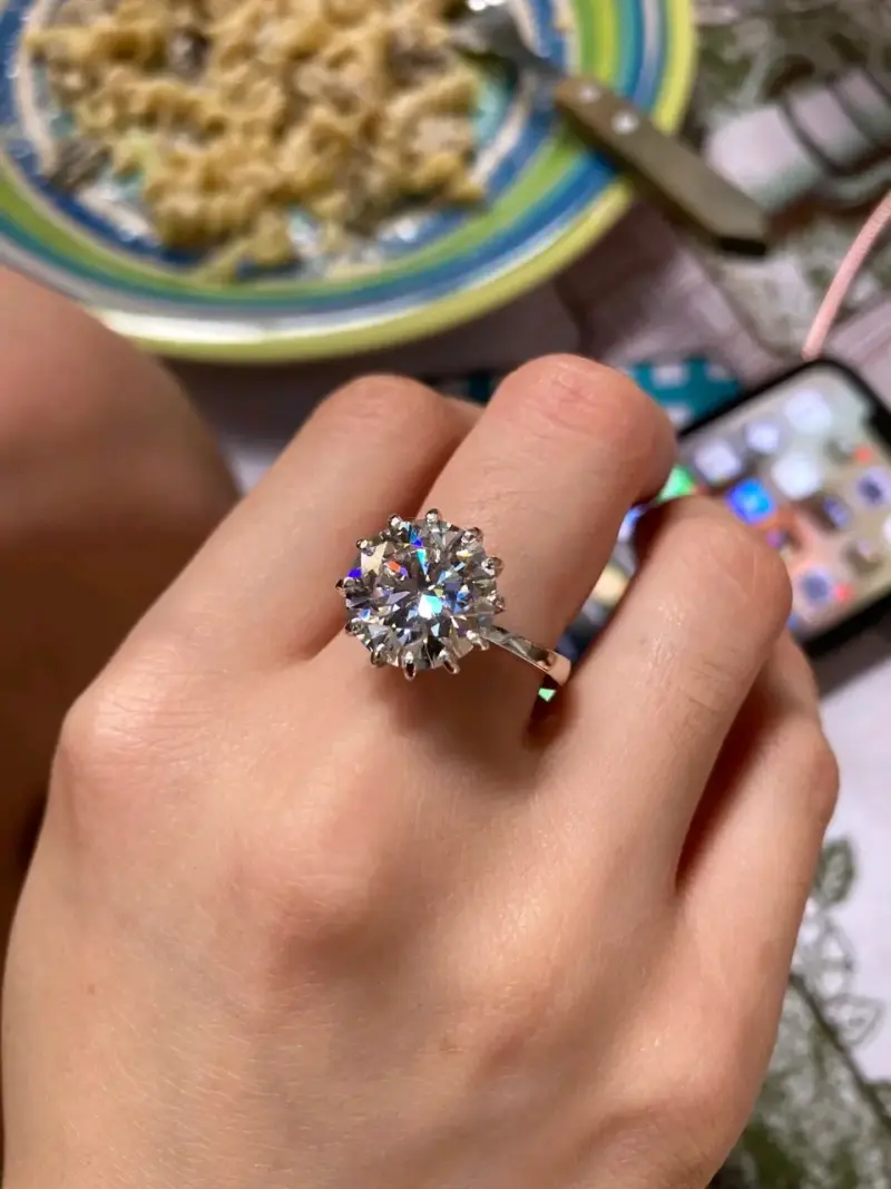 Anillo de compromiso con diamante - 1
