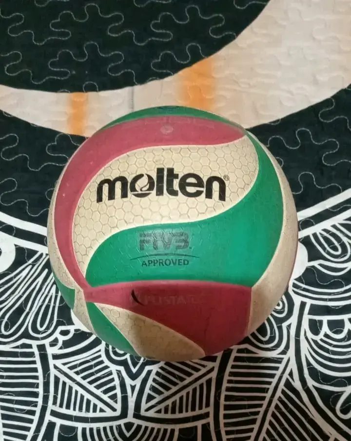 Balón de voleibol Molten V5M5000 tricolor