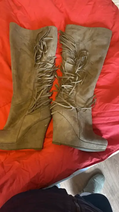 Botas altas cafe con flecos - miniatura 1