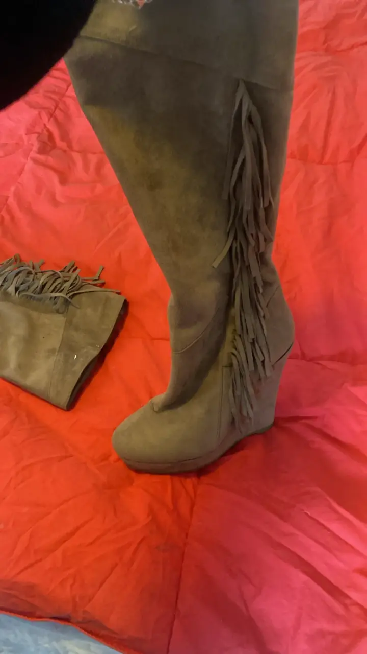 Botas altas cafe con flecos - 2