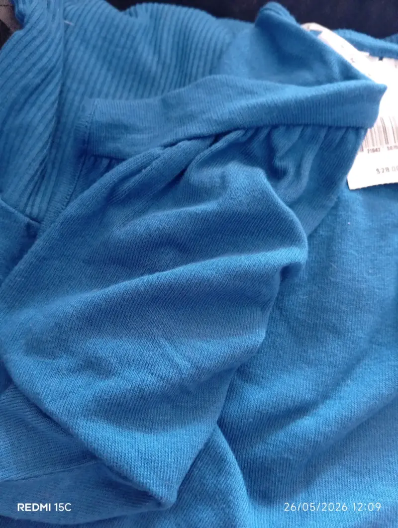 Polera azul piedra con cinturón negro - 4