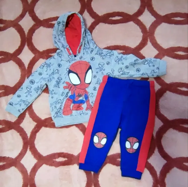 Conjunto niño Spiderman con capucha